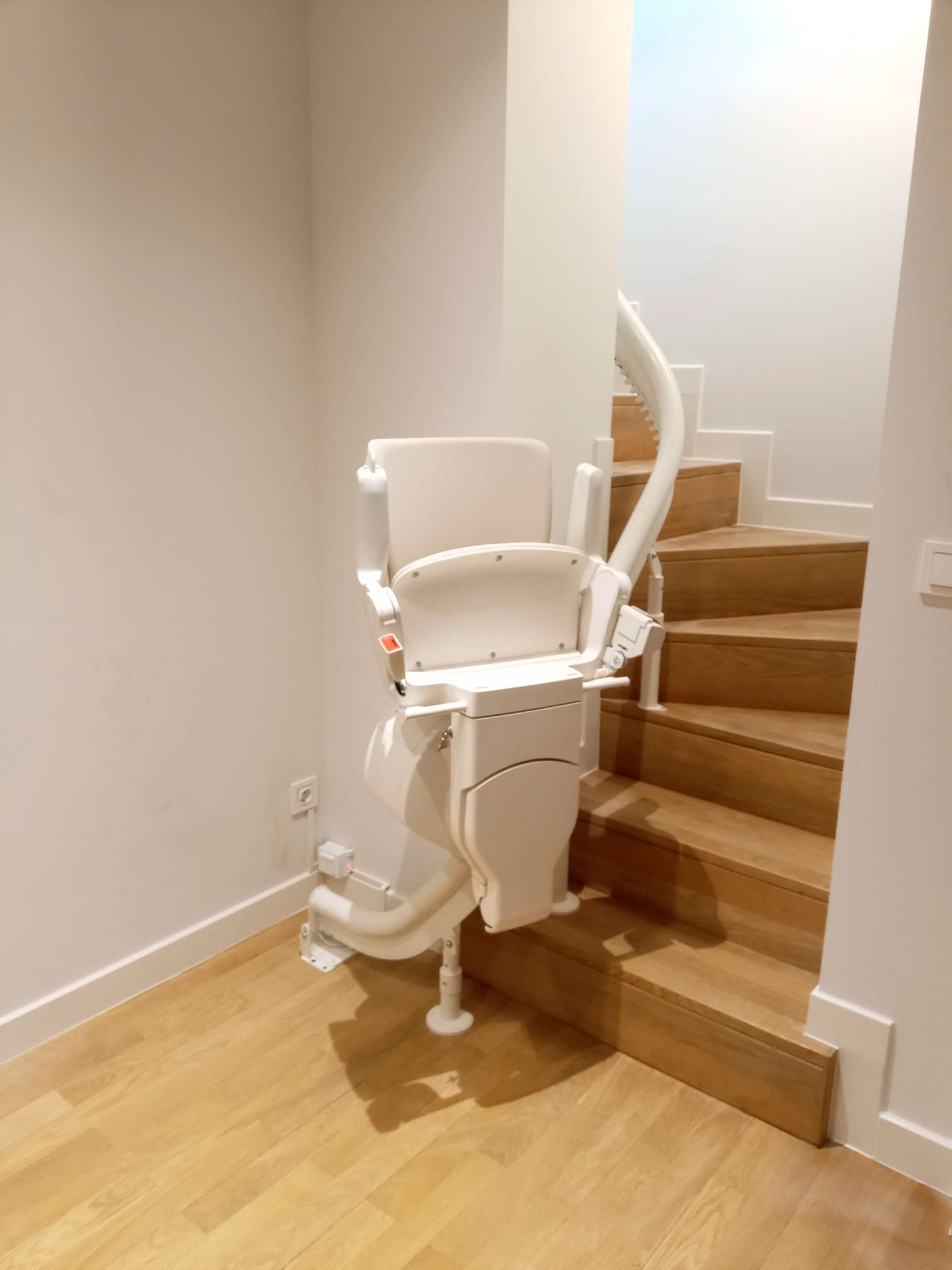 silla-sube-escaleras